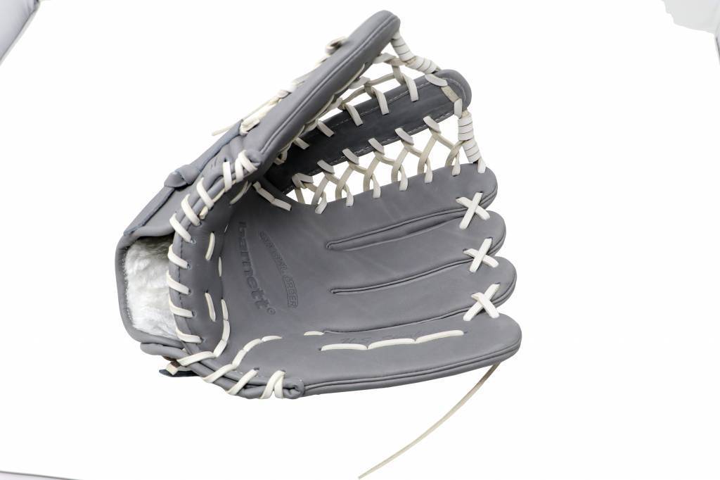 FL-127  high quality leather baseball glove, infield / outfield / pitcher, light grey